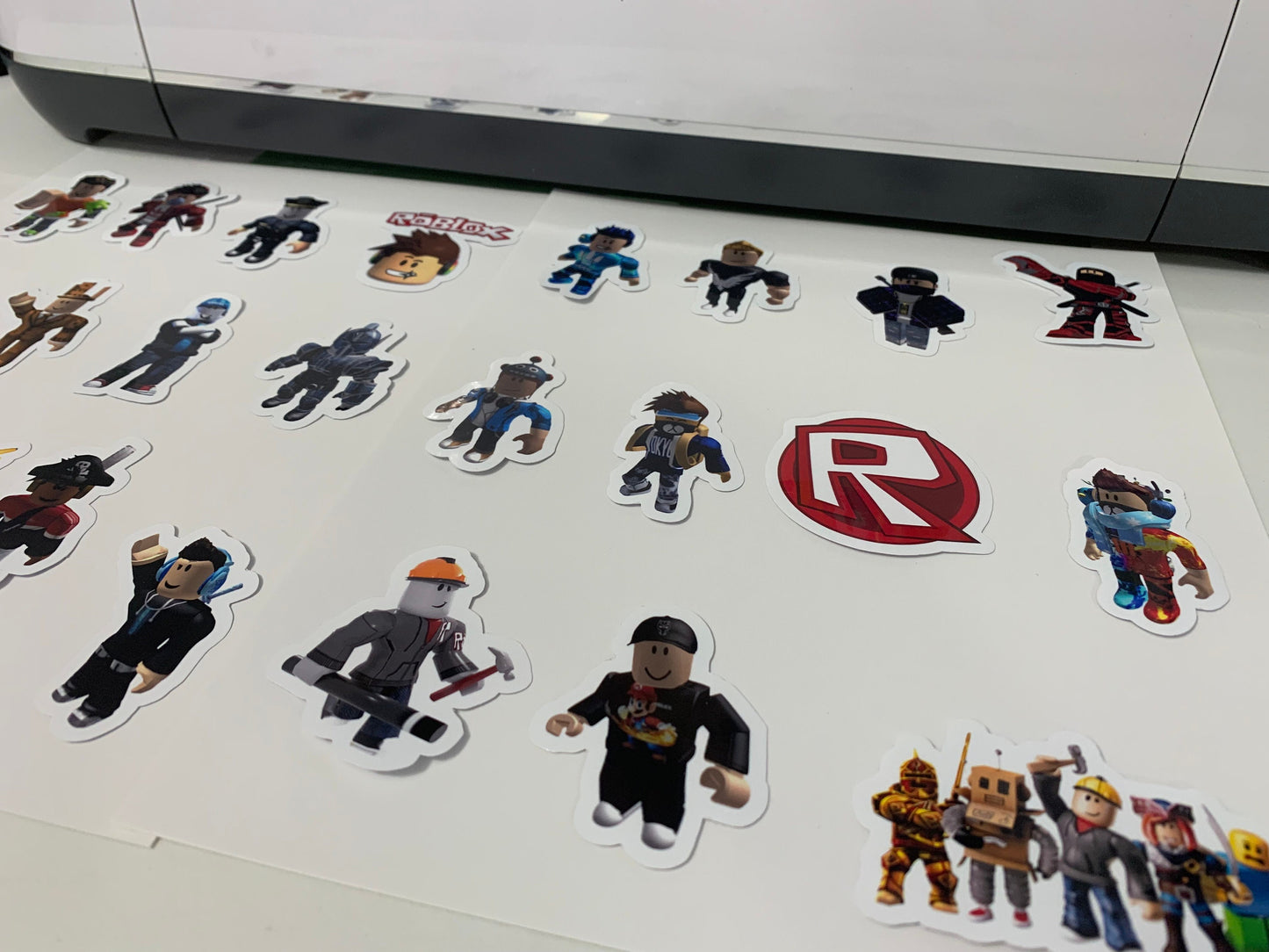 Gamers Boys Stickers Package, aesthetic gifts for kids party, vinyl stickers for laptop and notebook: (24 pieces)