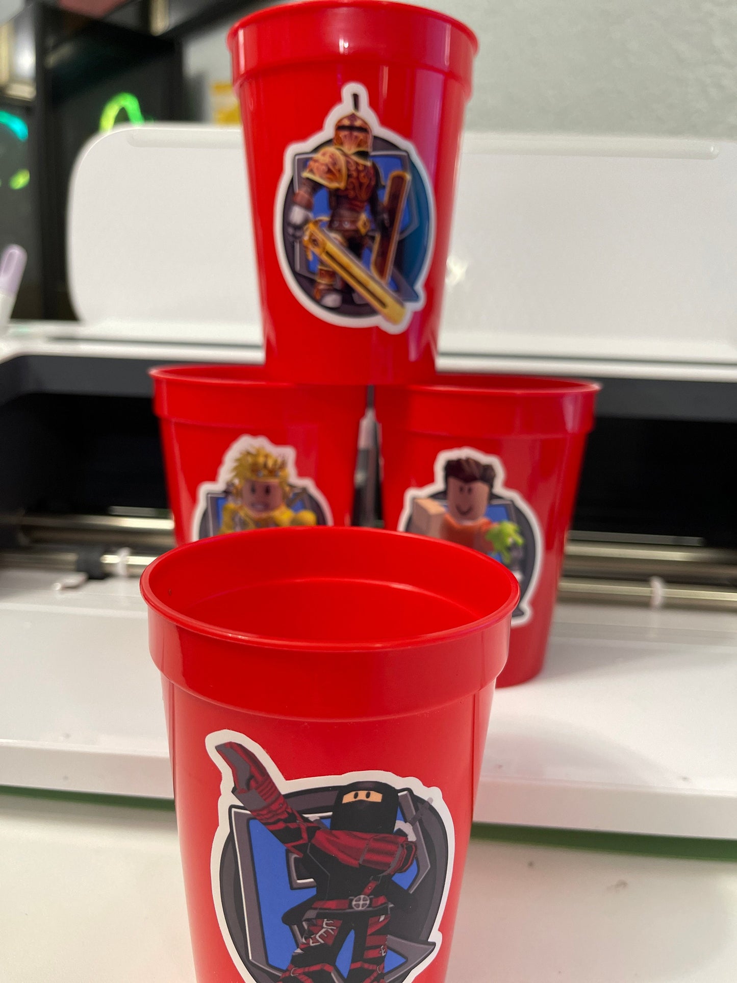 Red Plastic Stadium Cup for Gamers Boys (pack of 8)