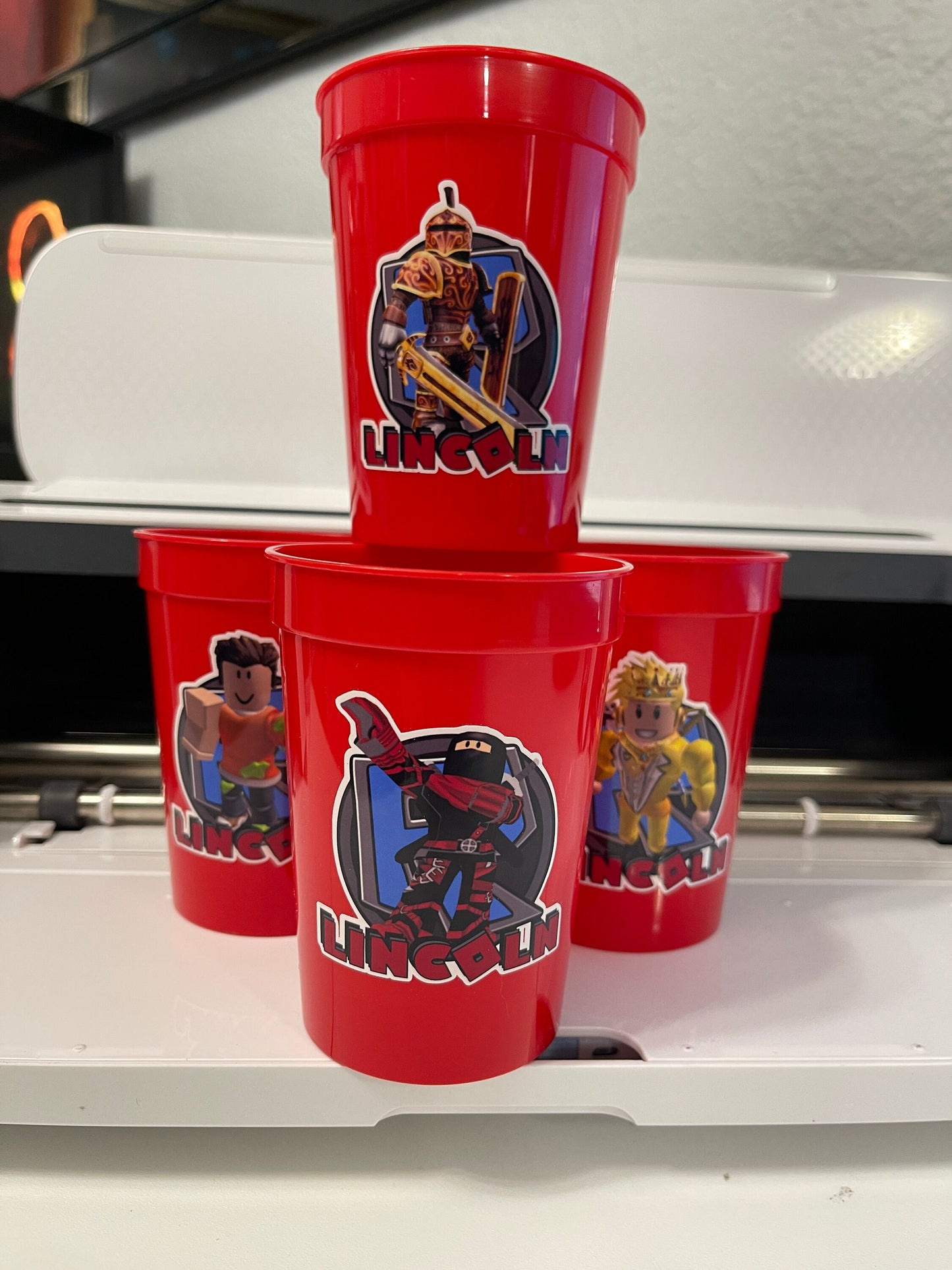 Red Plastic Stadium Cup for Gamers Boys (pack of 8)